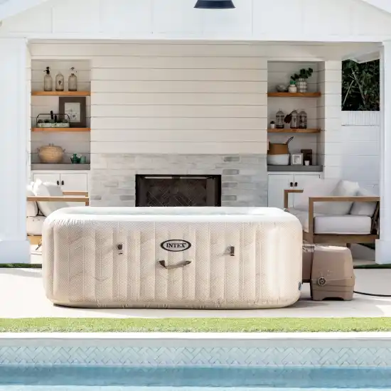 6-person Chevron Deluxe Square Bubble Spa